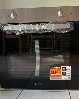 FORNO DA INCASSO INDESIT IB 22RE X – NUOVO