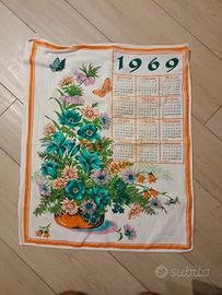 strofinaccio con calendario anno 1969