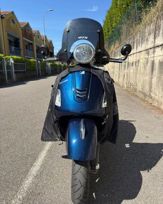 Vespa GTS 300 2016