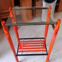 tavolino space age arancione 