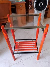 tavolino space age arancione 