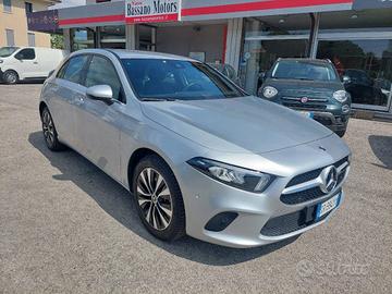 MERCEDES-BENZ A 250 e hybrid EQ Business Plug In