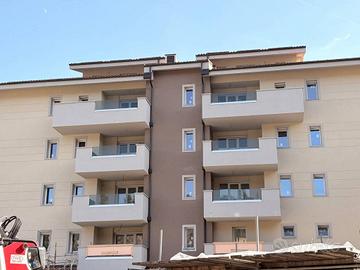 Appartamento di 110 m² con 4 locali e box auto a P