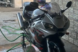 Yamaha R6