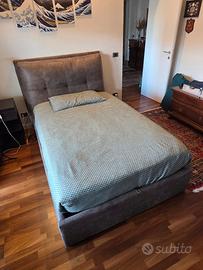 Letto e materasso a 1 piazza e mezzo. 