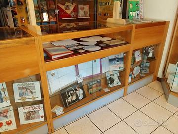 Arredamento negozio di fotografia