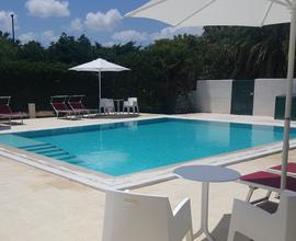 Torre dell'orso 23/30ago villa piscina 20 pax