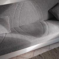 divano letto e parete soggiorno