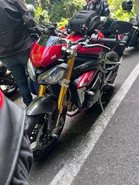 Triumph Speed triple 1200 rs