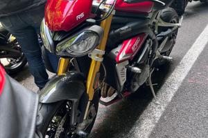 Triumph Speed triple 1200 rs