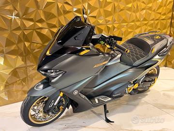 Tmax 560 “ Lamborglini “ unico  .