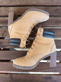 Scarpe Timberland con tacco n.38