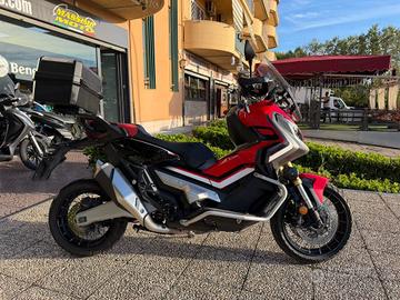 HONDA X-ADV 750 TUTTO INCLUSO ANCHE PASSAGGIO!