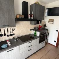 cucina cameretta e frigo