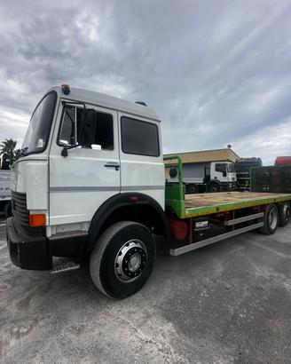 Iveco 190-30 Carrellone MACCHINA OPERATRICE
