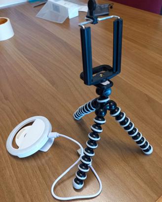 Luce LED con treppiede per selfie e video