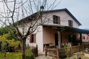 Villa bifamiliare- Parco residenziale Il Quiri