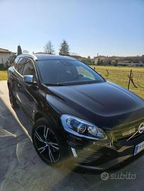 VOLVO XC 60 D4 R-DESIGN 2017 146000 Km
