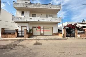Grande casa indipendente a Melissano