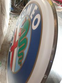Insegna Alfa Romeo bifacciale