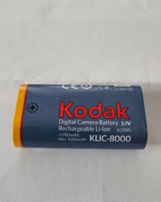 Batteria Kodak Klic-8000 e carica batteria