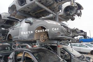 Scocca per taglio lamierati e ricambi Peugeot 208