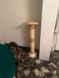 Colonna in marmo