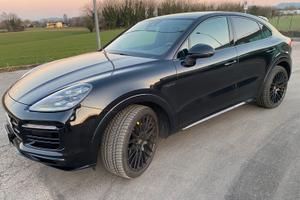 Porsche cayenne coupe hybrid