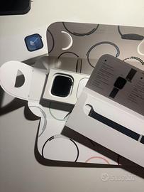 Apple Watch 9 GPS 45mm Mezzanotte, cinturino nuovo