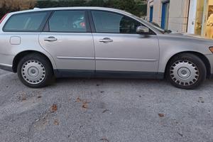 VOLVO V5 2.0 DIESEL
