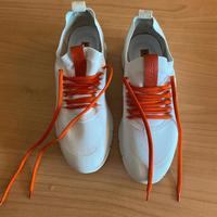 Sneakers da uomo marca Frau