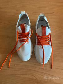 Sneakers da uomo marca Frau