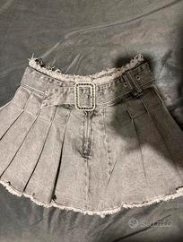 Gonna in denim grigia con cinturino brillantinato