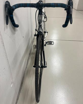 Bici da corsa alluninio e carbonio