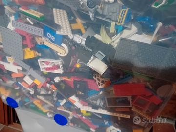 Lego sistem originale, una cesta intera di mattonc