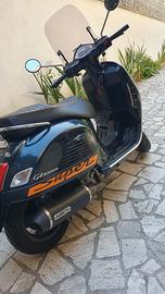 VESPA 300Gts nera