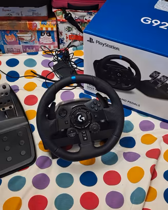 Logitech g923 Volante e Pedali