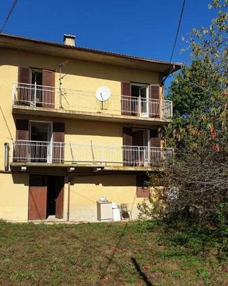 Casale indipendente con giardino privato