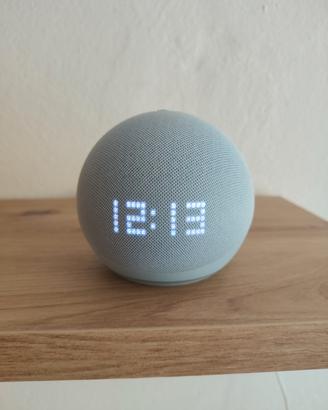 Amazon Alexa Echo dot 5 azzurra con orologio 