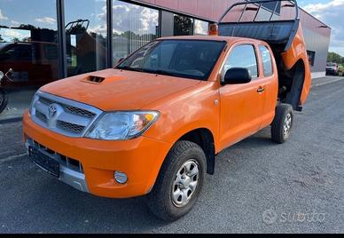 Toyota Hilux 2.5 D-4D 4WD 2p. Extra Cab SR * Ribal