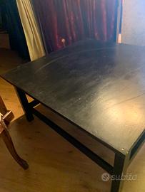 Tavolo da salotto in legno nero Ikea