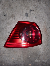 Fanale posteriore volkswagen golf 5