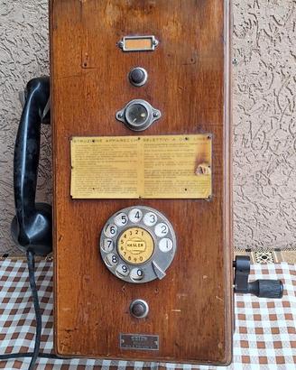 Telefono in legno a parete delle FFSS del 1940