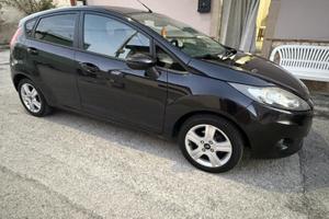 Ford fiesta 6a serie