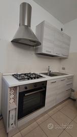 Cucina componibile, cm 200x60.