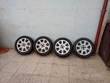 4 Cerchi in Lega 15” con Pneumatici 185/55 R15