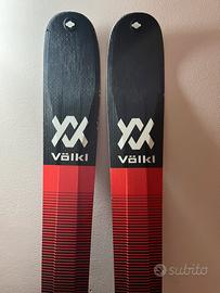 Aste sci Volkl Mantra VWerks 99 178 e pelli Pomoca