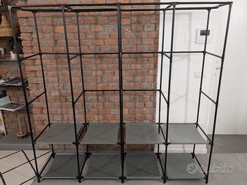 Armadio guardaroba leggero a vista