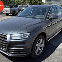 AUDI Q5 40 TDI quattro S tronic Business Design
