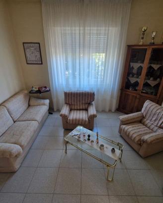 Divano con poltrone